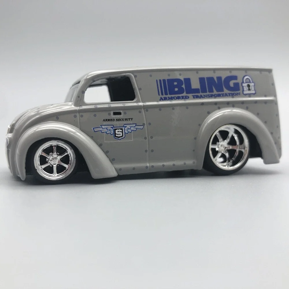 Jada D-Rods 1939 39 Div Cruizer Bling Armored‎ Truck Transportation Diecast 1/64
